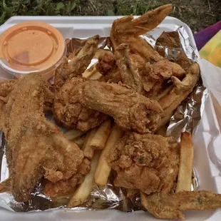 Got a wing special--all this for $7.99!