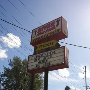 a sign for the pool