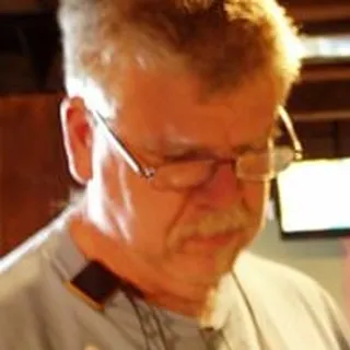 Denis R.