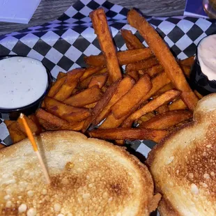 The Roadhouse Bar & Grill