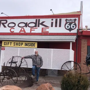 Hubby outside of Roadkill Cafe