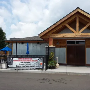 Main entrance to Bluzy's!