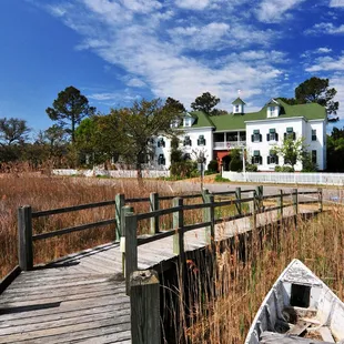 Welcome to The Roanoke Inn in Manteo, NC.