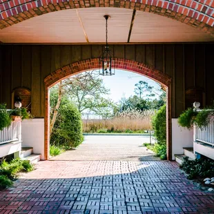 Welcome to The Roanoke Inn in Manteo, NC.