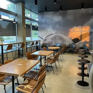 Ample seating. Nice atmosphere