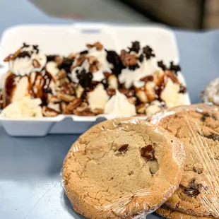 Turtle Sundae and Chocolate Chip Cookies
