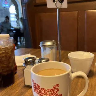 Nice big coffee mugs.