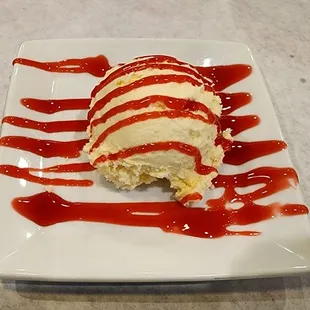 Cheesecake with Rasberry Sauce