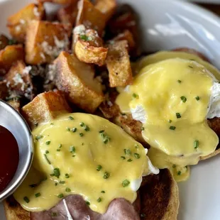 Eggs Benedict