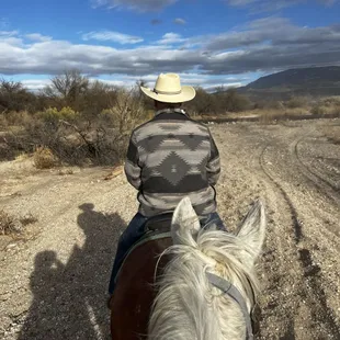 Wonderful trail ride. Relaxing, horses were great and the instructors gave us good instructions. Very enjoyable!