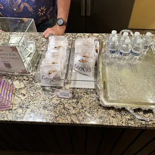 Intermission: homemade cookie and mini water bar (11/2024)