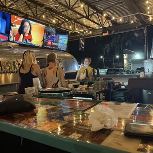 Main bar