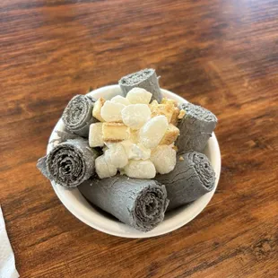 Black Sesame rolled ice cream place