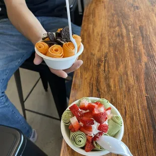 Matcha and Thai flavor rolls