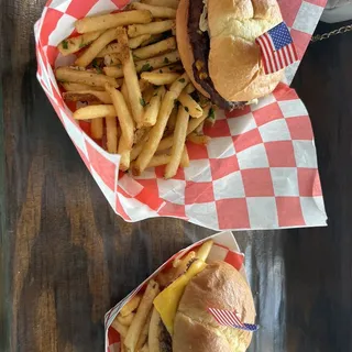 Mini Smashed Cheeseburger