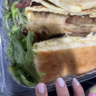 Egg sandwich
