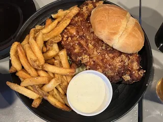 31 Sports Bar and Grille 