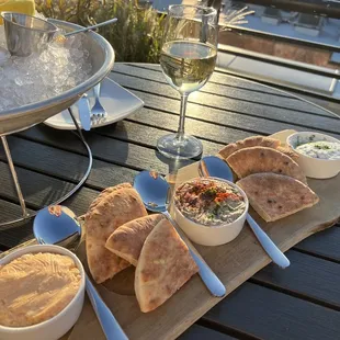 Mezze Plate: Pita bread, babaghanoush, spicy feta &amp; cucumber tahini