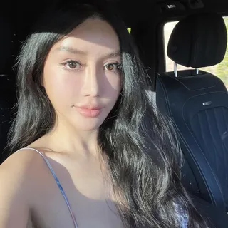 Isabella L.