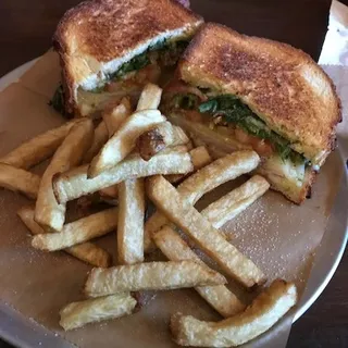Turkey Bacon Pesto Sandwich