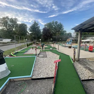 18 hole putt putt course
