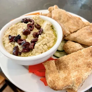 Hummus Plate