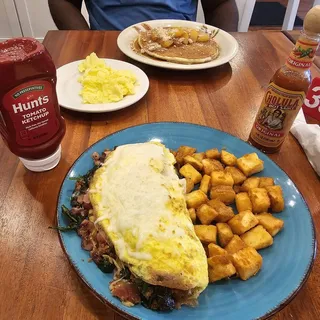 Peach Cobbler Pancakes