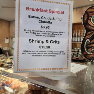 a sign for breakfast special
