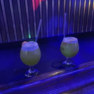 dessert, drink