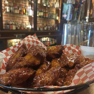 Half Thai wings &amp; BBQ beautifully made