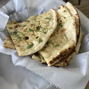 Garlic naan