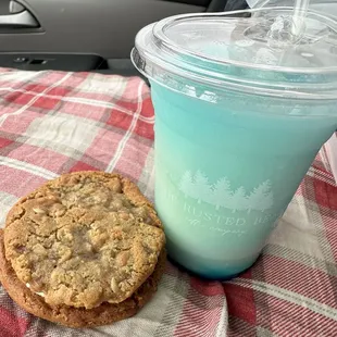 Oatmeal cream pie, and a punky Brewster drink.