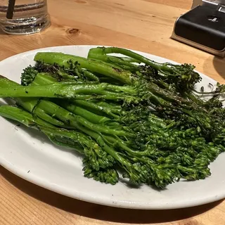 WOOD-GRILLED BROCCOLINI