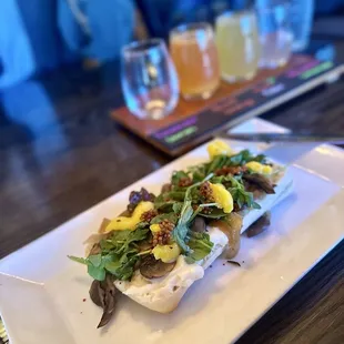 Mushroom toast
