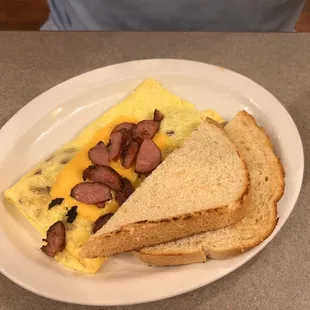 Senior 2 eggs omlet with kielbasa