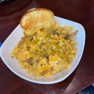 Chicken &amp; Mushroom Mac n Cheese