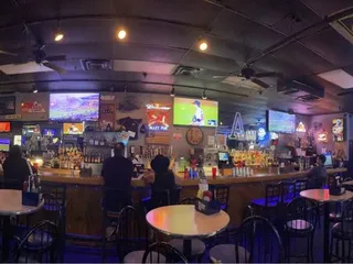 Alley Pub