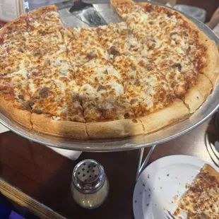 Hamburger, pepperoni and onion pizza