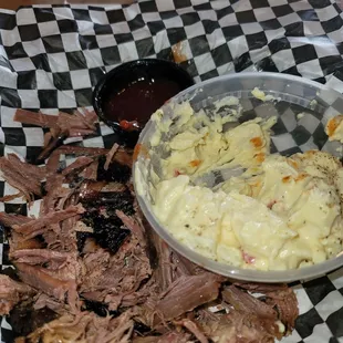 pulled pork, macaroni and cheese