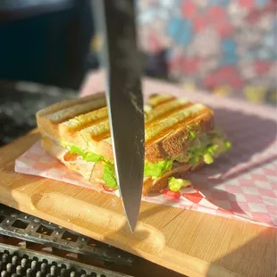 a sandwich cut in half