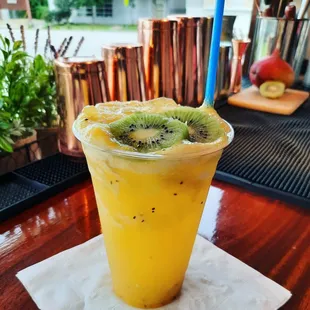 Mango kiwi Mocktail