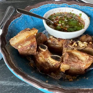 Garlic Pork Spareribs