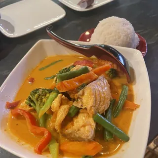 Salmon Curry (Gluten-Free)