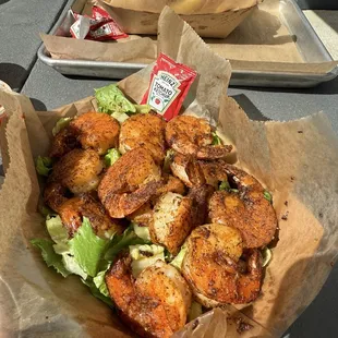 food, chicken, chicken wings, chicken wings and fried chicken, fried chicken, poultry, bbq wings, fried chicken wings, bbq chicken