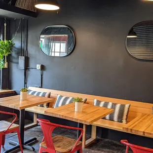 sushi and sashimi, interior