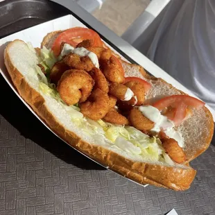 Popcorn chicken poboy