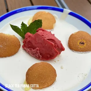 Black Tea Panna Cotta