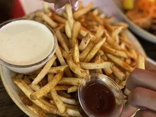 Tony & Joe's Seafood Place