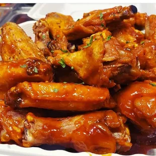 food, chicken wings and fried chicken