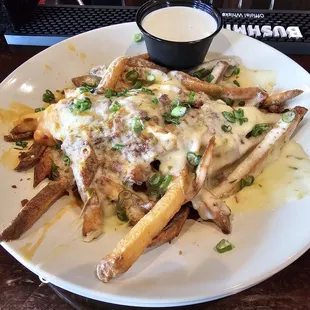 Food - Buffalo Chicken Poutine - no blue cheese crumbles